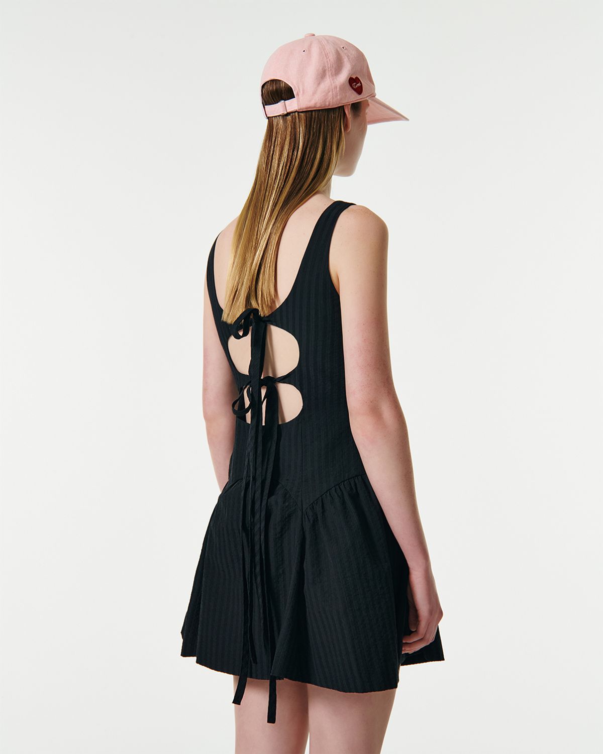 커렌트(CURRENT) RIBBON STRAP SLEEVELESS DRESS [BLACK]