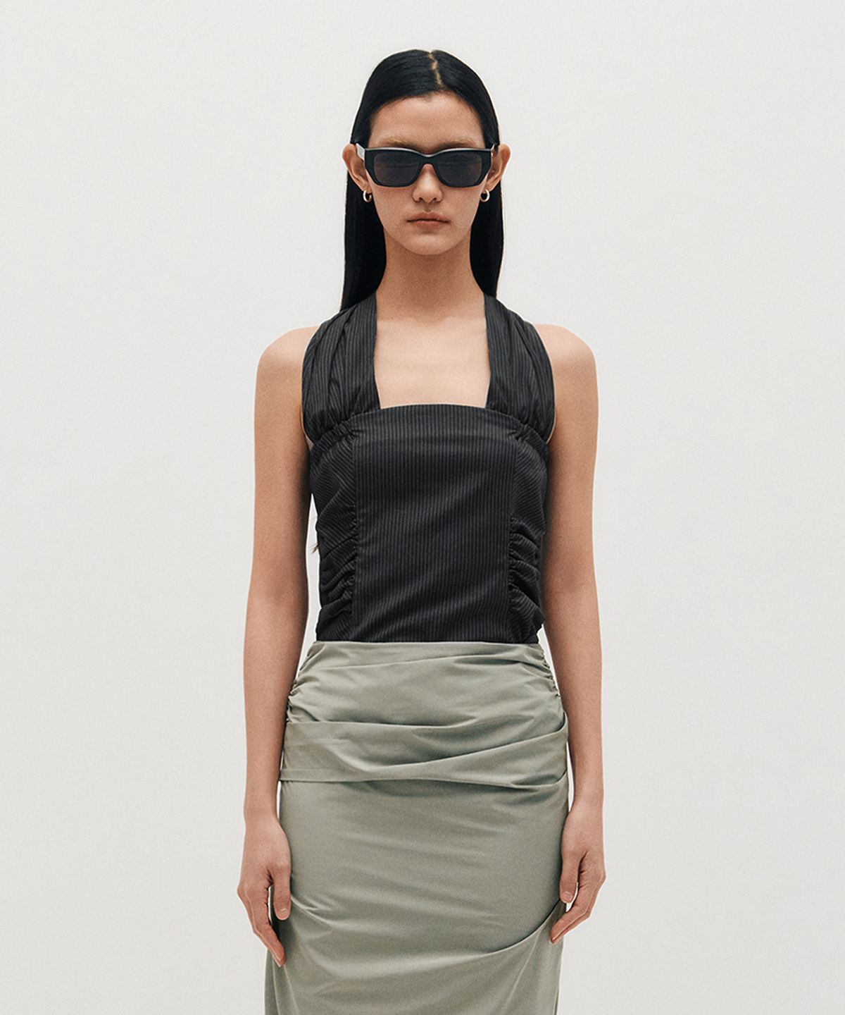 킴지수(KIMZISU) Wide Tie Stripe Halter Top _ GREY