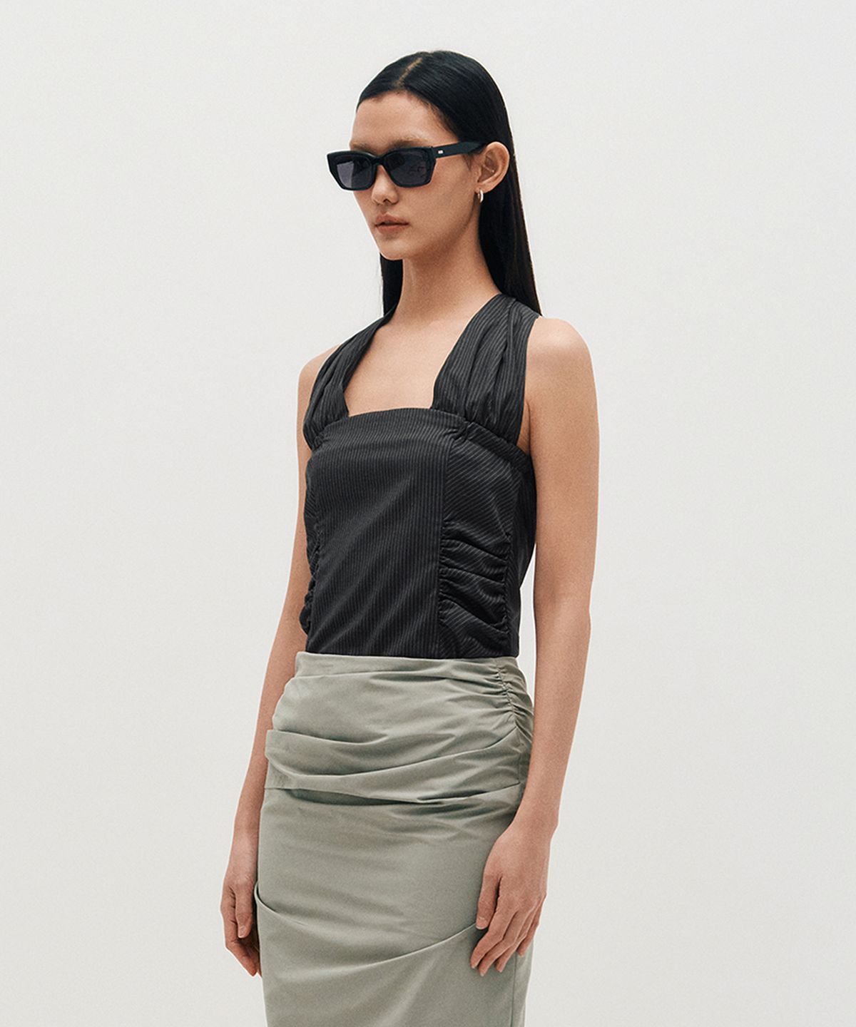 킴지수(KIMZISU) Wide Tie Stripe Halter Top _ GREY