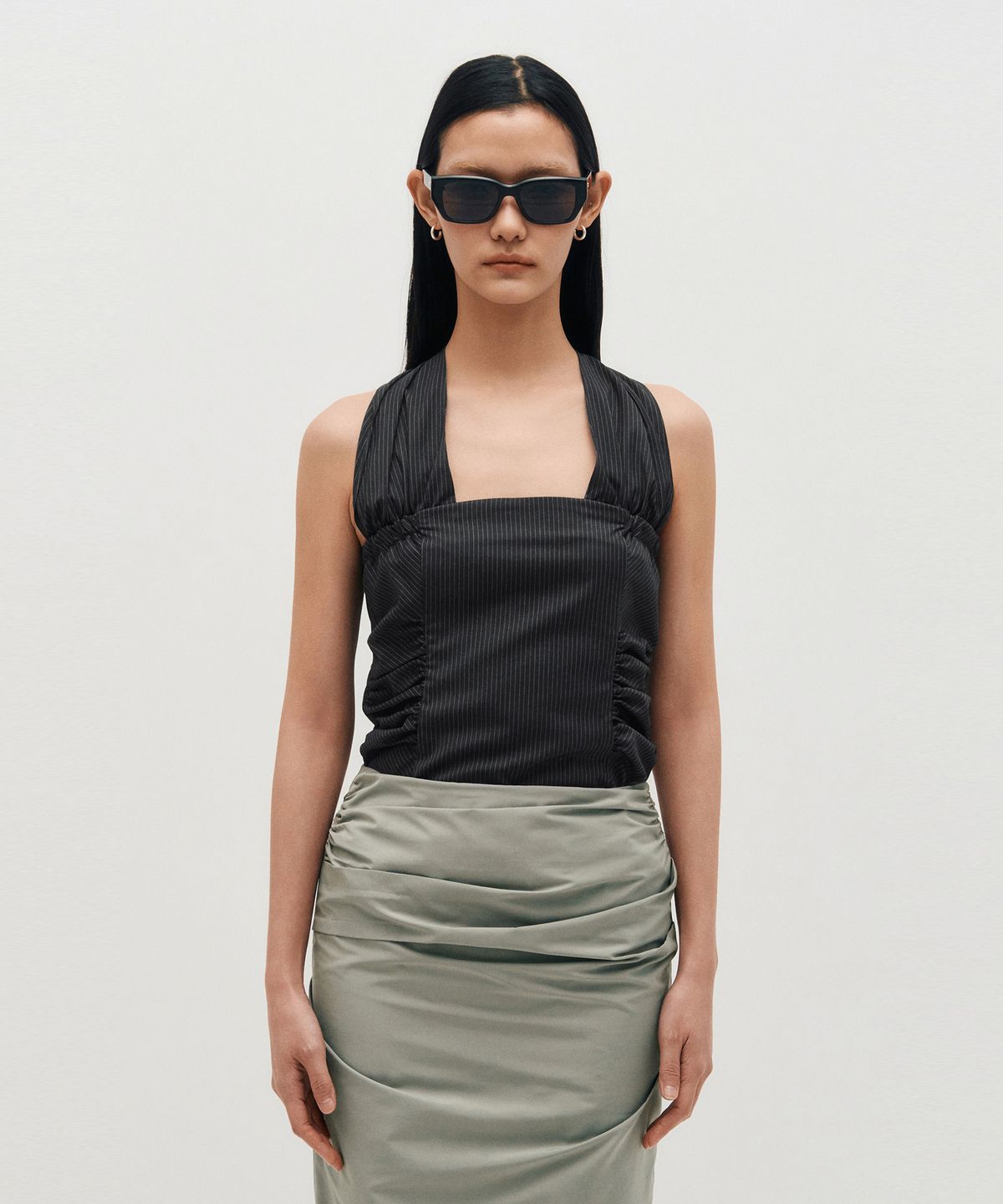 킴지수(KIMZISU) Wide Tie Stripe Halter Top _ GREY