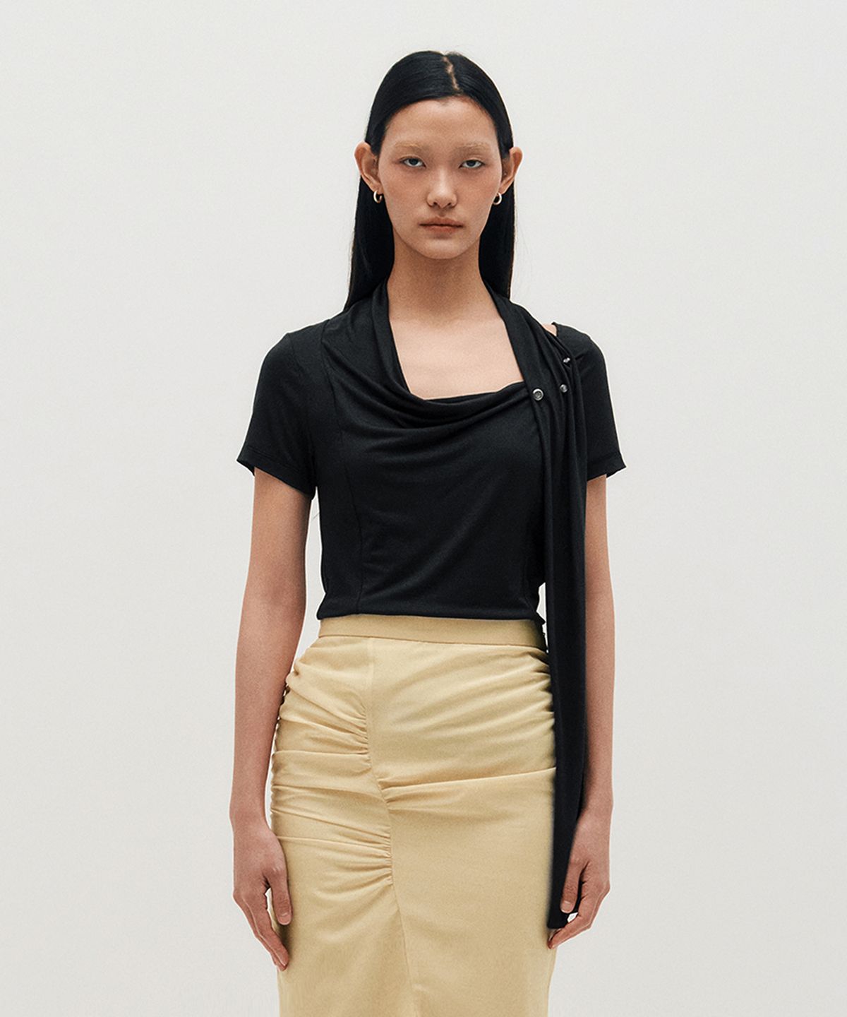 킴지수(KIMZISU) Cowl Neck Scarf T-Shirt _ BLACK