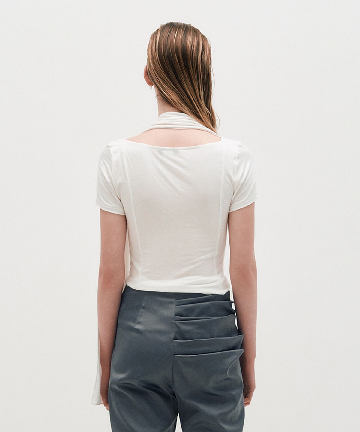 킴지수(KIMZISU) Cowl Neck Scarf T-Shirt _ WHITE