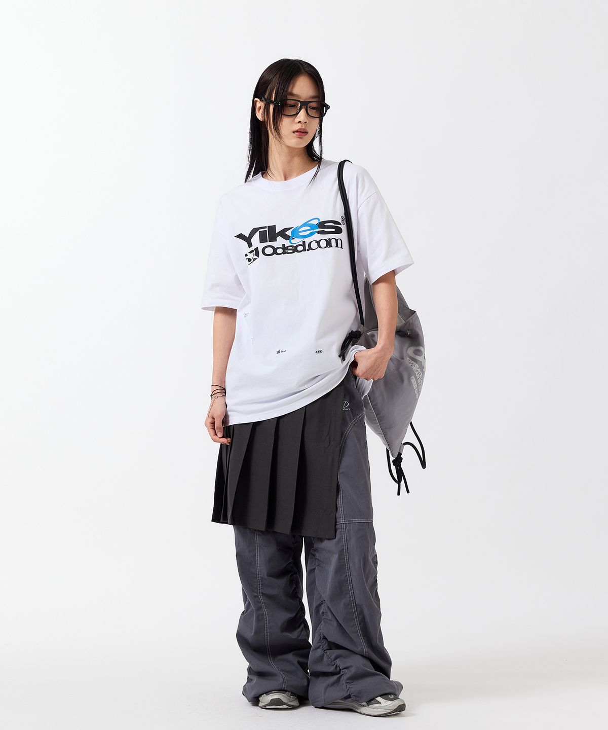 오드스튜디오(ODDSTUDIO) Odsd 커브드 스포티 스트링백 - GRAY