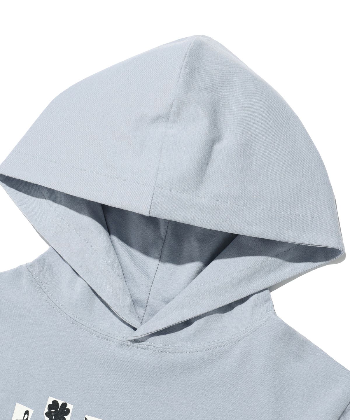 이스트쿤스트(ISTKUNST) STICKER HOODED CROP TEE_BLUE(IK2FMFT526A)