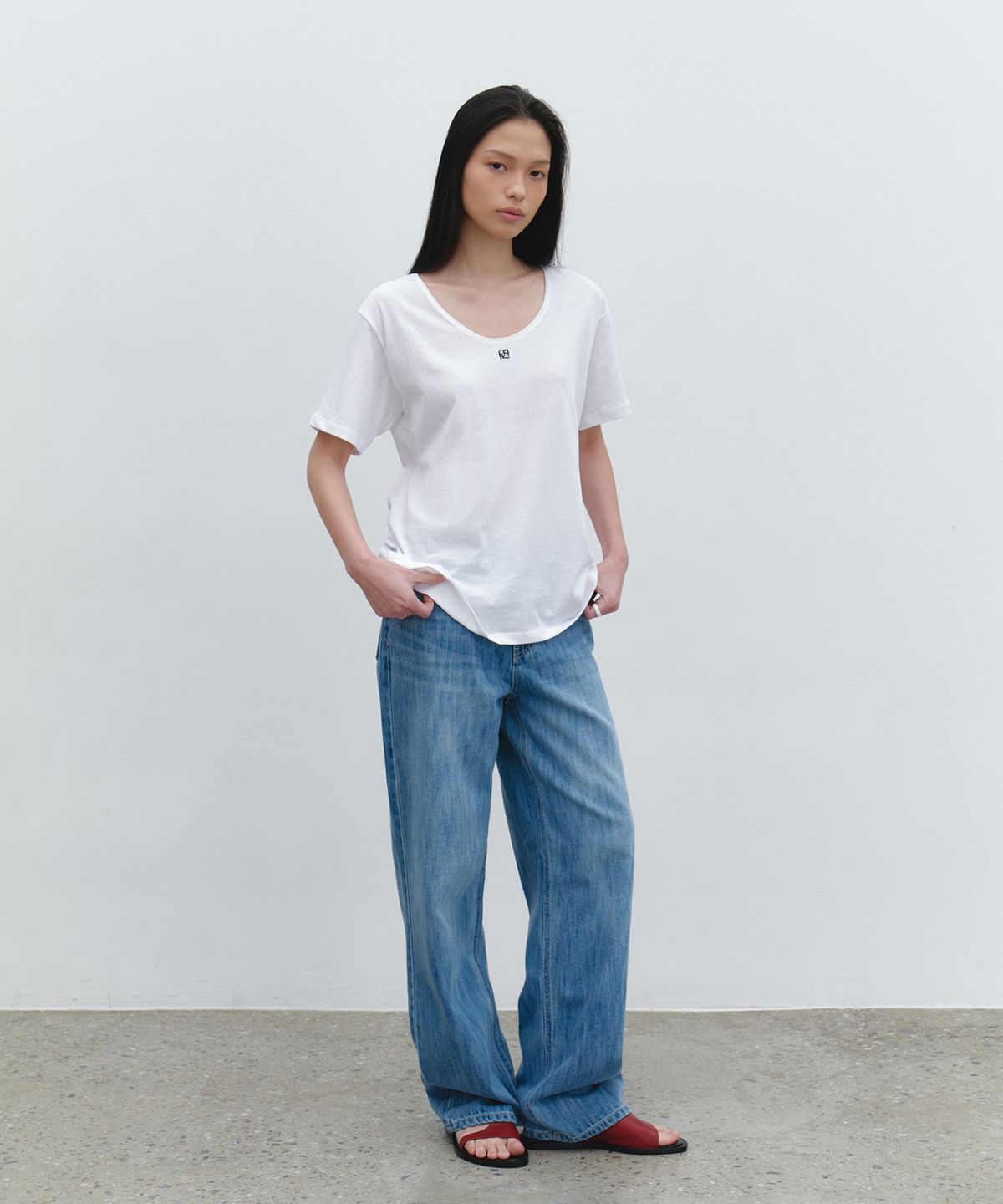 유라고(URAGO) Brushed semi wide denim