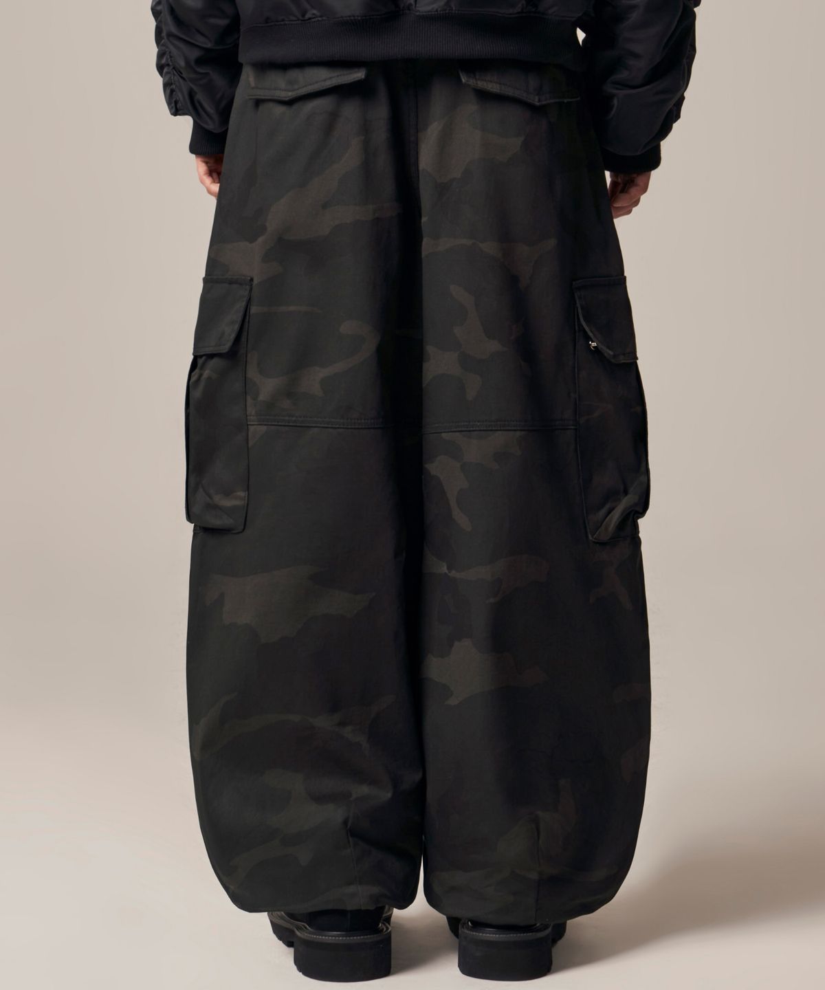 아이돈워너셀(IDWS) Andy Twill Balloon Cargo Pants Multi