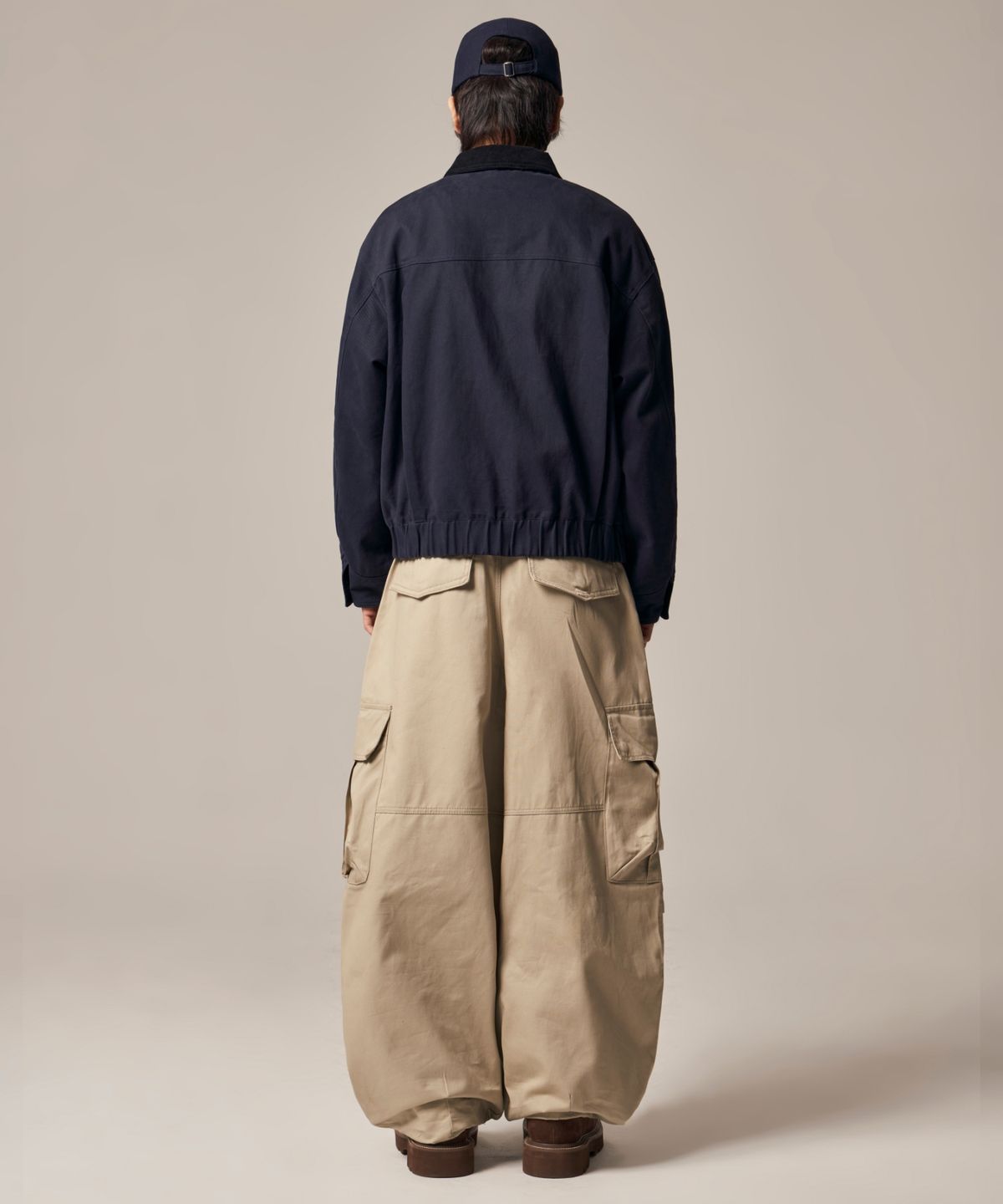 아이돈워너셀(IDWS) Andy Twill Balloon Cargo Pants Beige