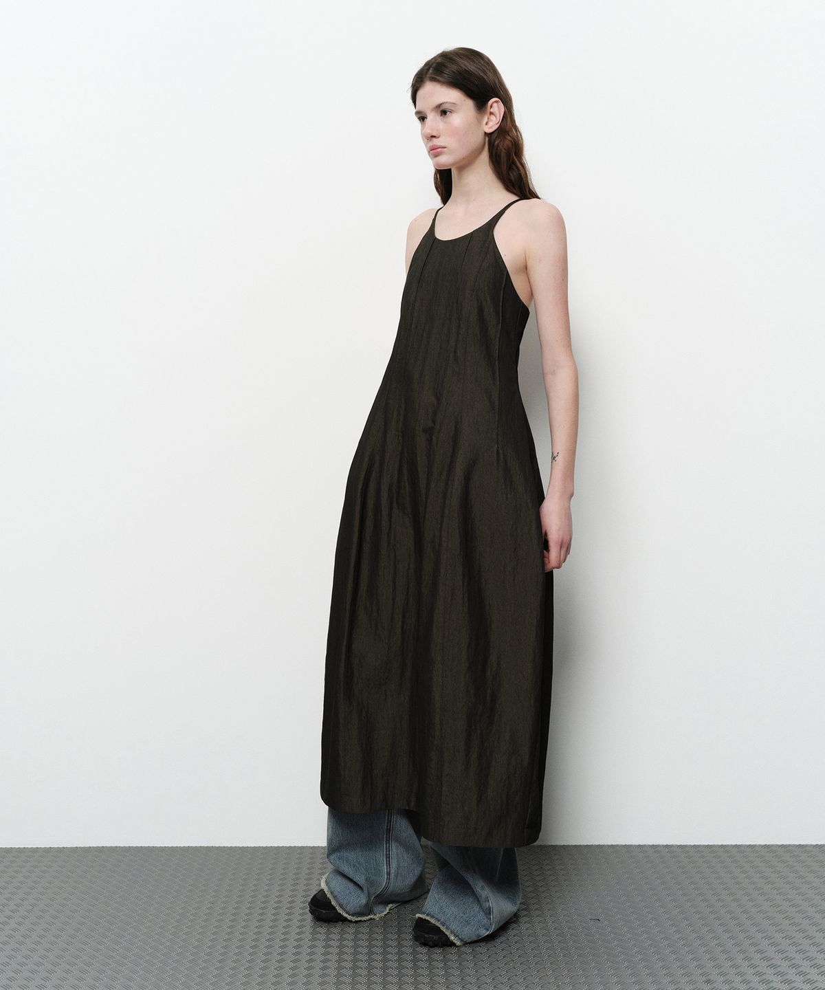다이애그널(DIAGONAL) HALTERNECK LONG DRESS (charcoal)