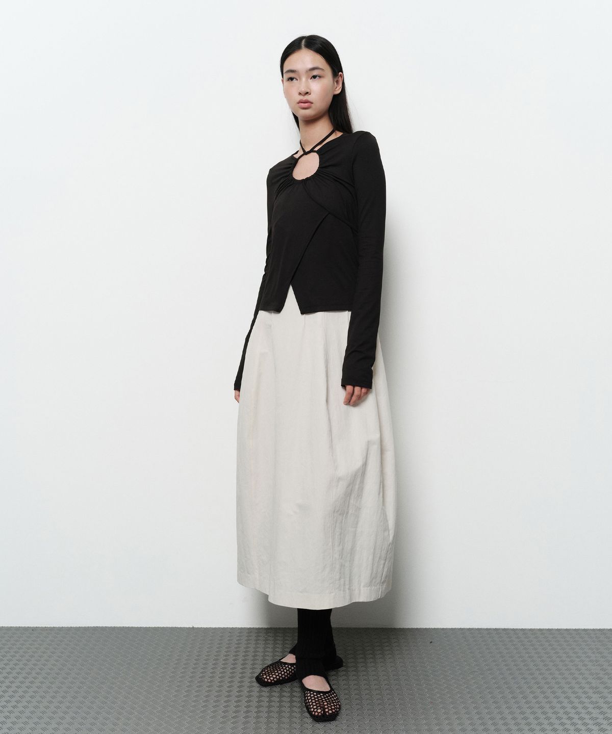 다이애그널(DIAGONAL) HALTERNECK LONG DRESS (cream)