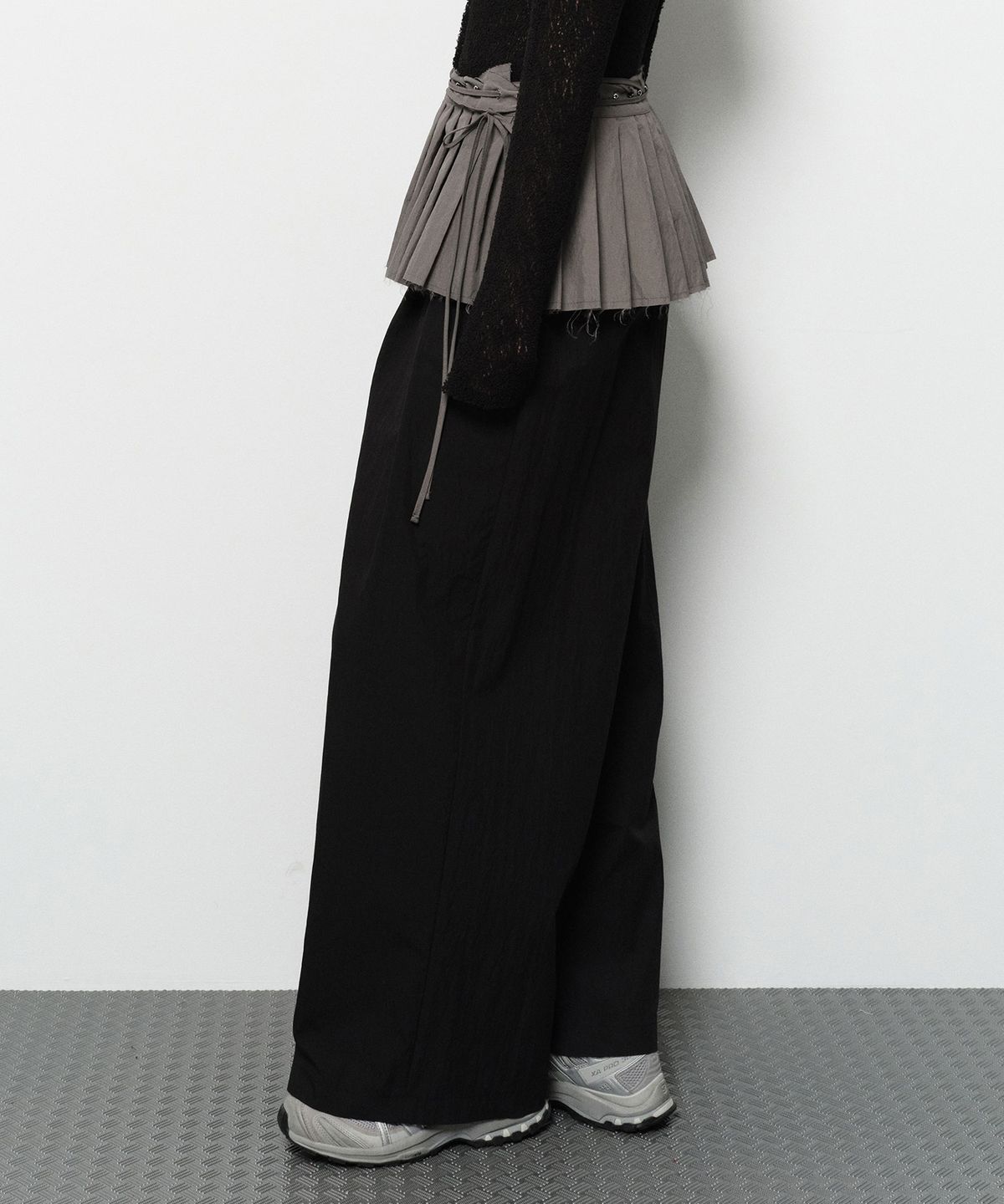 다이애그널(DIAGONAL) PLEATS WRAP SKIRT (grey)