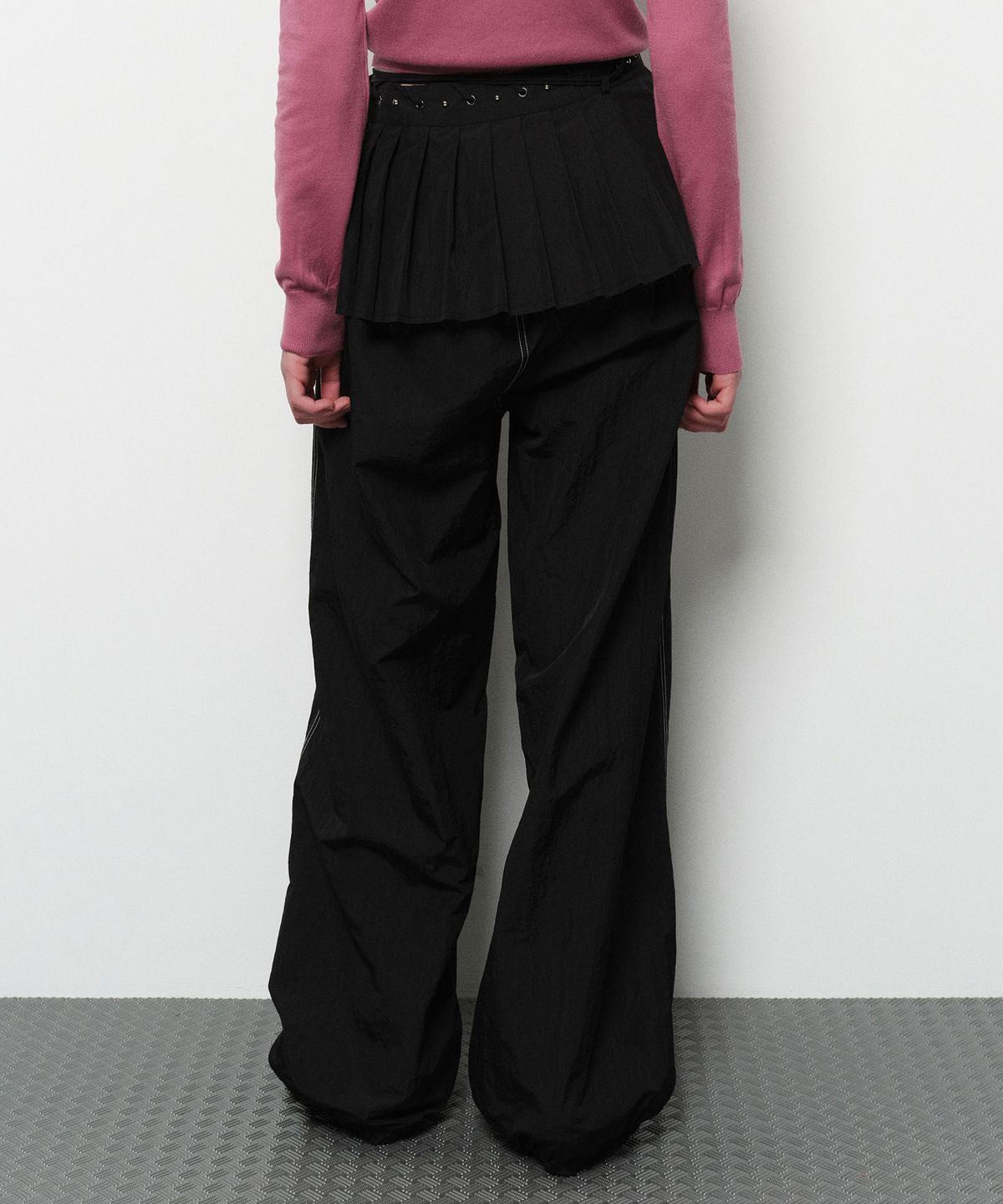 다이애그널(DIAGONAL) PLEATS WRAP SKIRT (black)