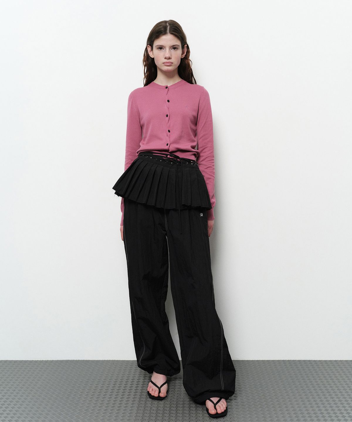 다이애그널(DIAGONAL) PLEATS WRAP SKIRT (black)