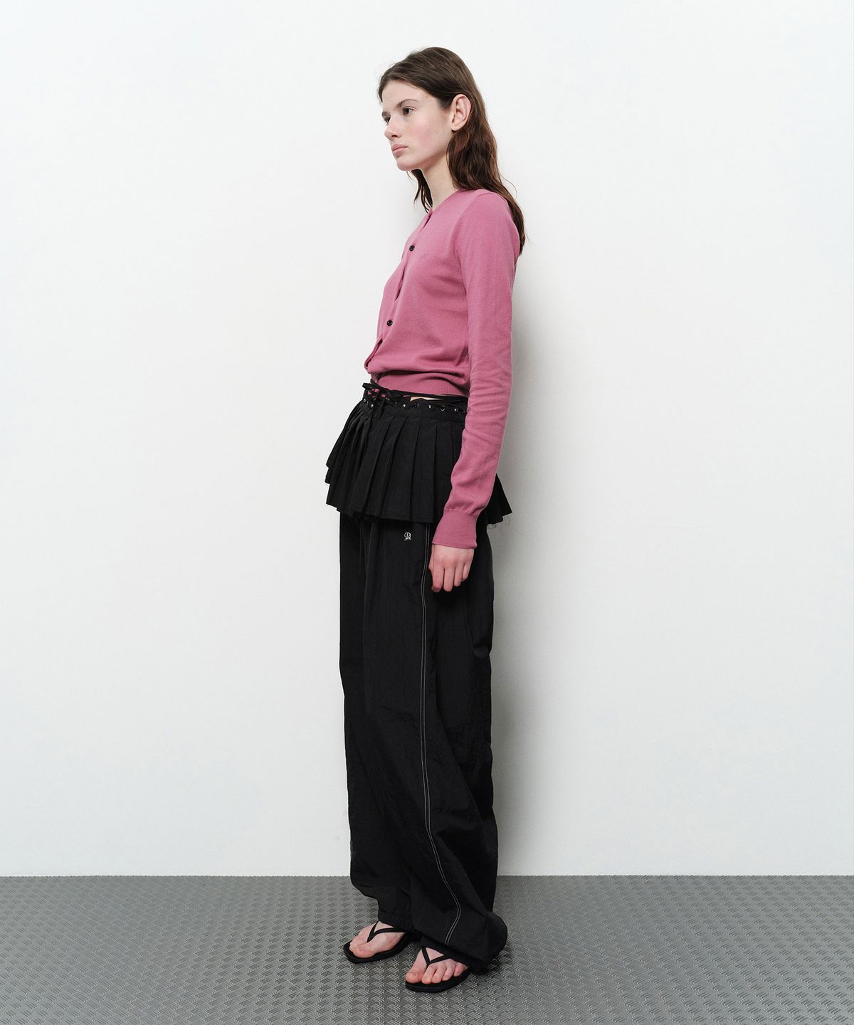 다이애그널(DIAGONAL) PLEATS WRAP SKIRT (black)