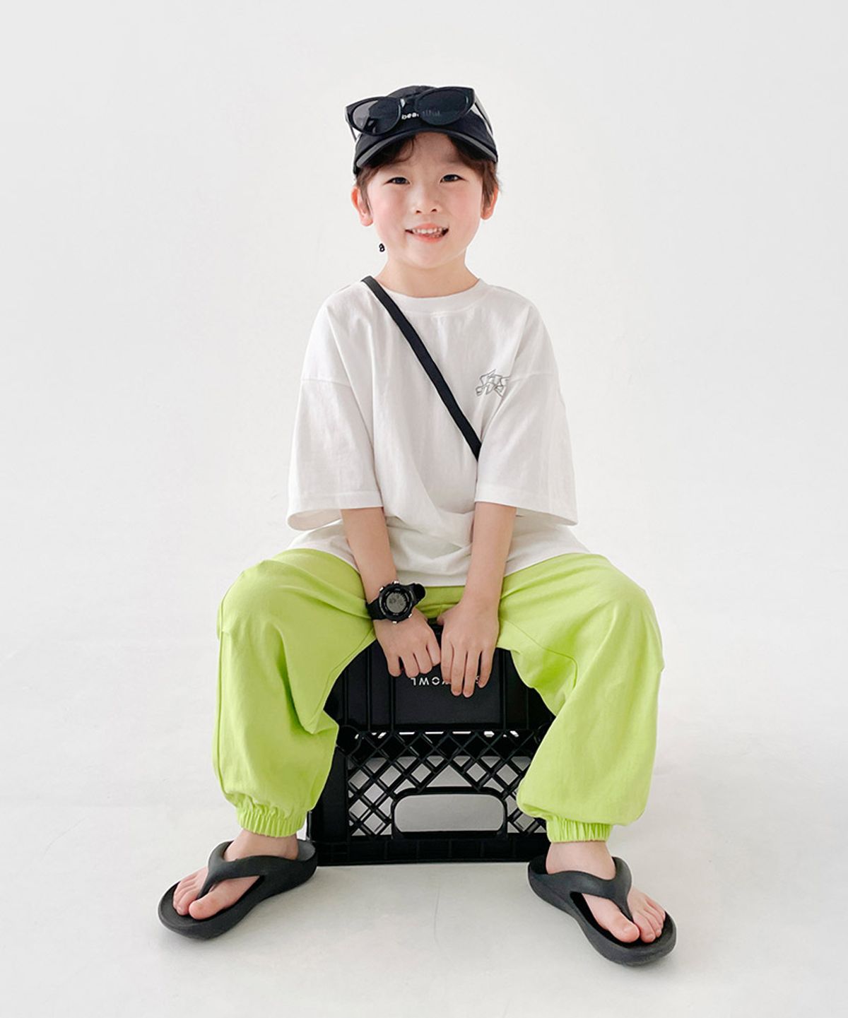 베리클로젯(BERRYCLOSET) 다트 킥 조거 팬츠