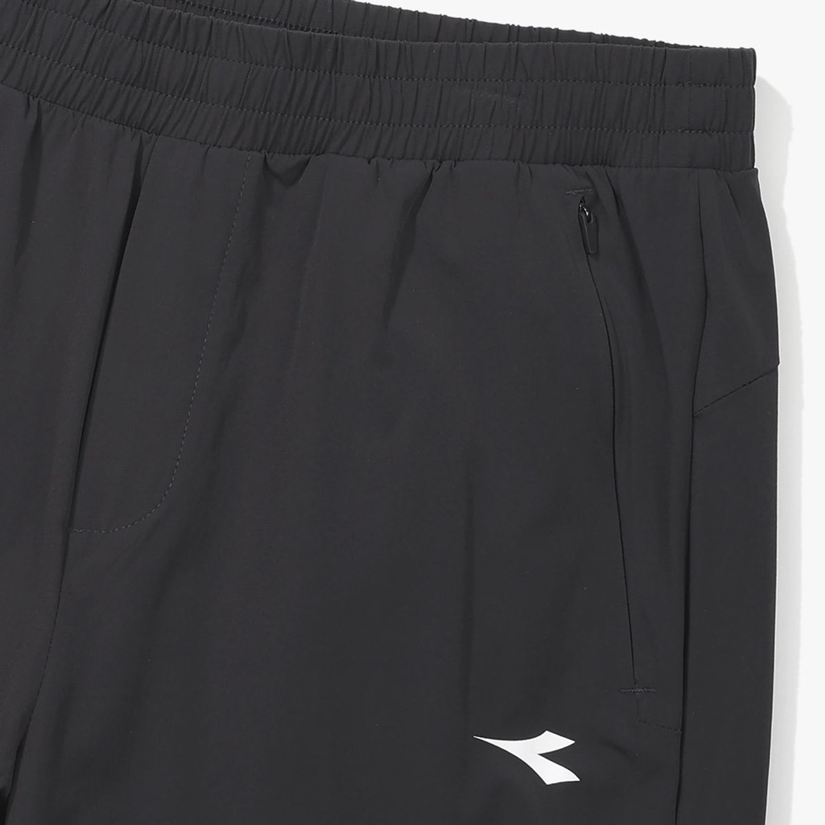 디아도라(diadora) 러닝 쿨링 팬츠 DARK GREY