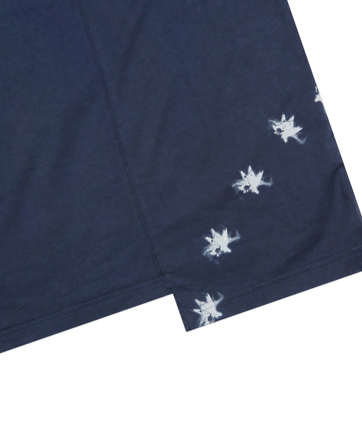 엑스톤즈(XTONZ) XTT143 시퀀스 언발란스 티셔츠 (NAVY)