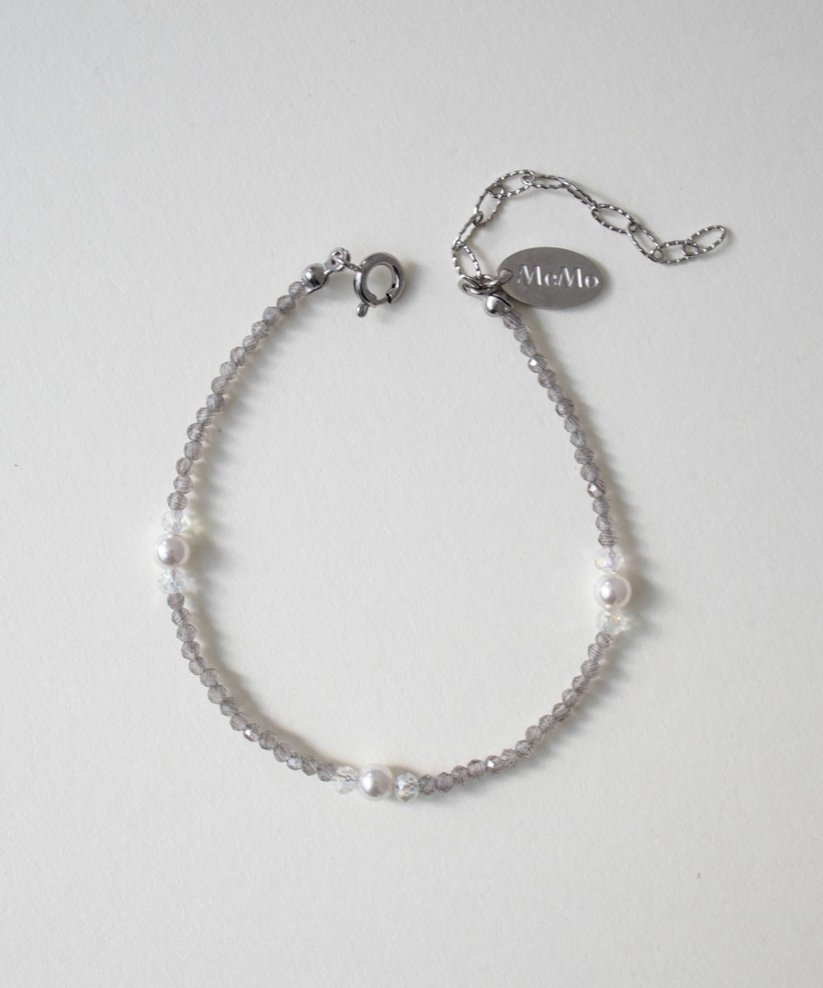 메리모티브(MERRYMOTIVE) Grey bead and pearl bracelet