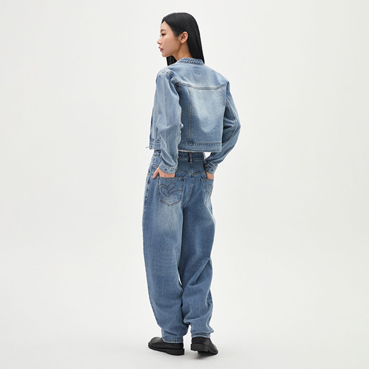 랩(LAP) 워싱 자수 와이드 커브드팬츠 AR1DP271