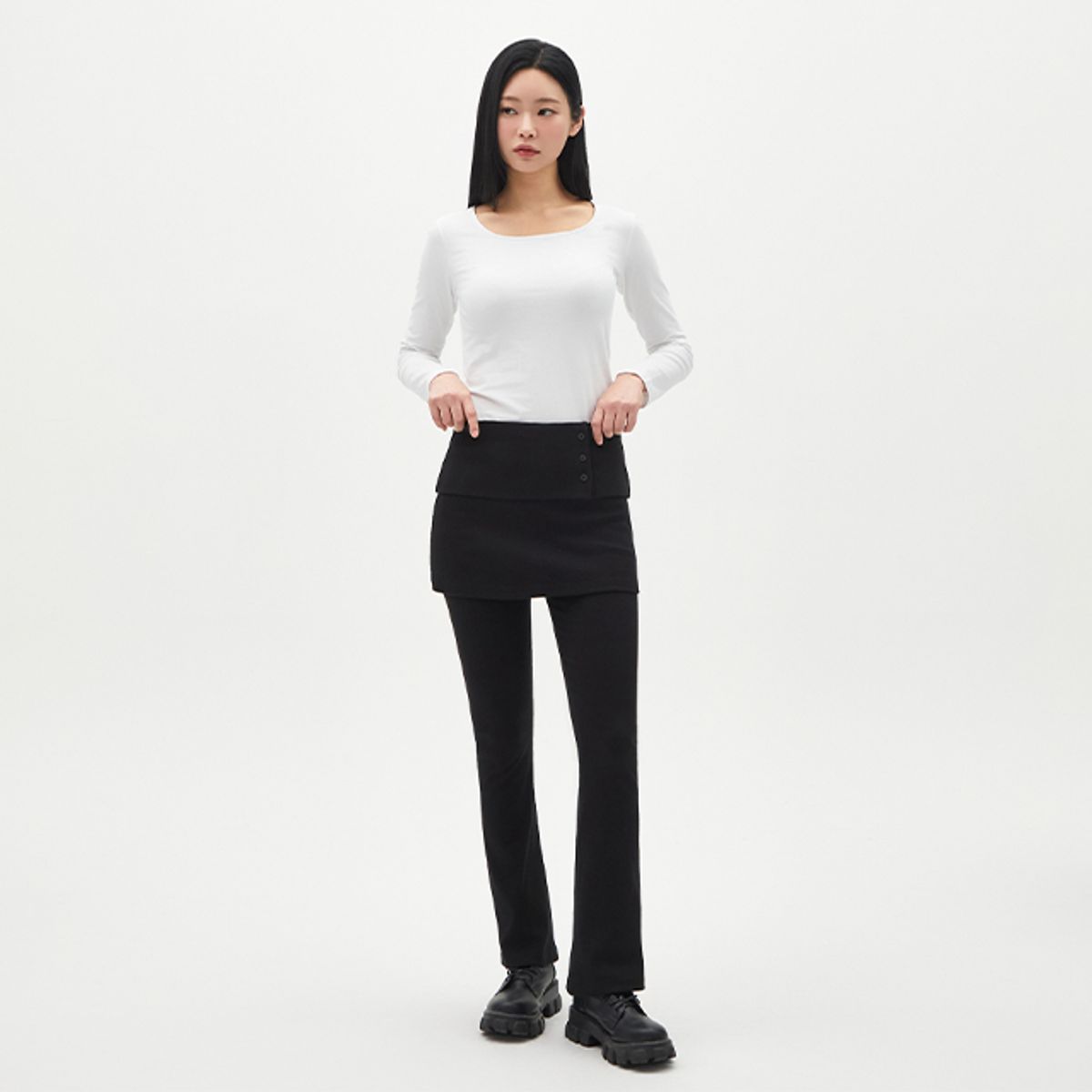 랩(LAP) 스퀘어넥 슬림티셔츠 AR1CT162