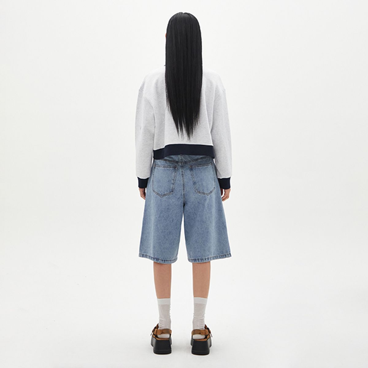 랩(LAP) 턱 비죠 포인트 버뮤다 데님 팬츠 AR1DP273