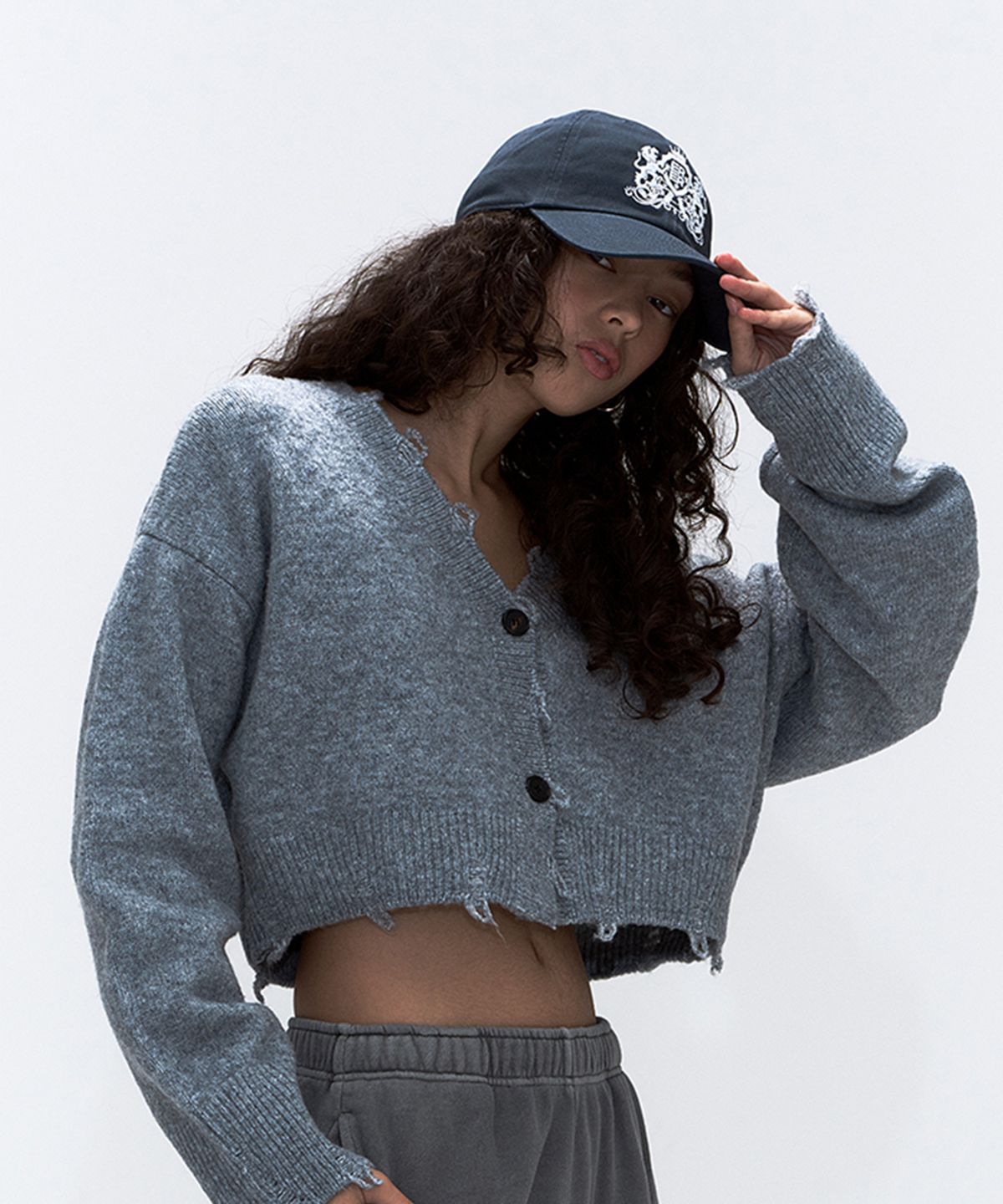 에르에르(ERER) ERER Iconic Embroidery Cap Navy