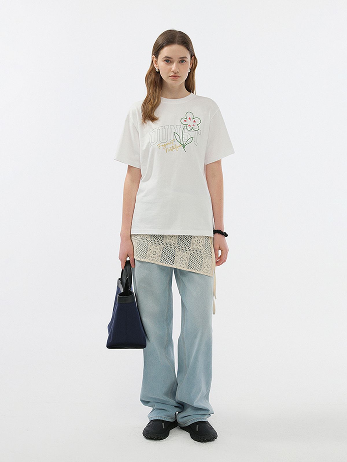 던스트(DUNST) UNISEX DRAWING BLOOM T-SHIRT _UDTS5B126_OFF WHITE