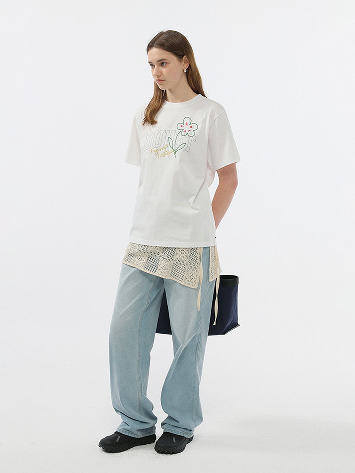 던스트(DUNST) UNISEX DRAWING BLOOM T-SHIRT _UDTS5B126_OFF WHITE