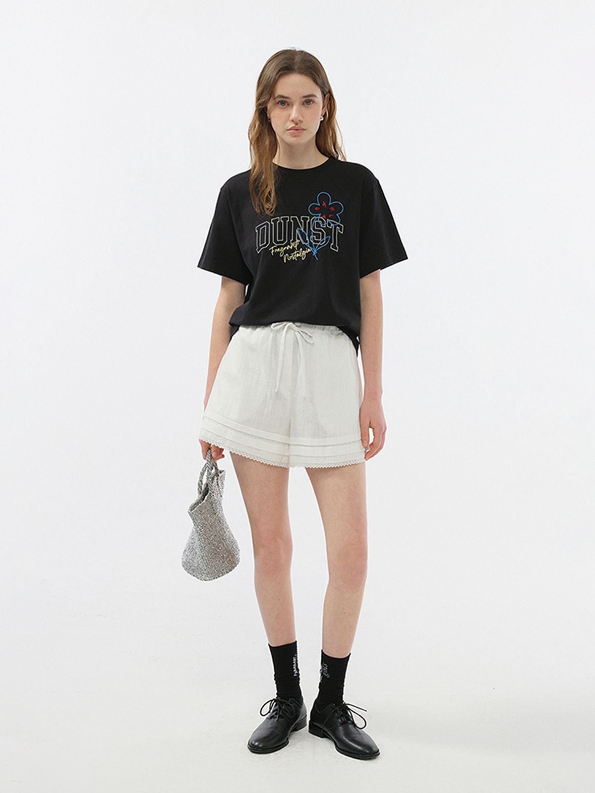 던스트(DUNST) UNISEX DRAWING BLOOM T-SHIRT _UDTS5B126_BLACK