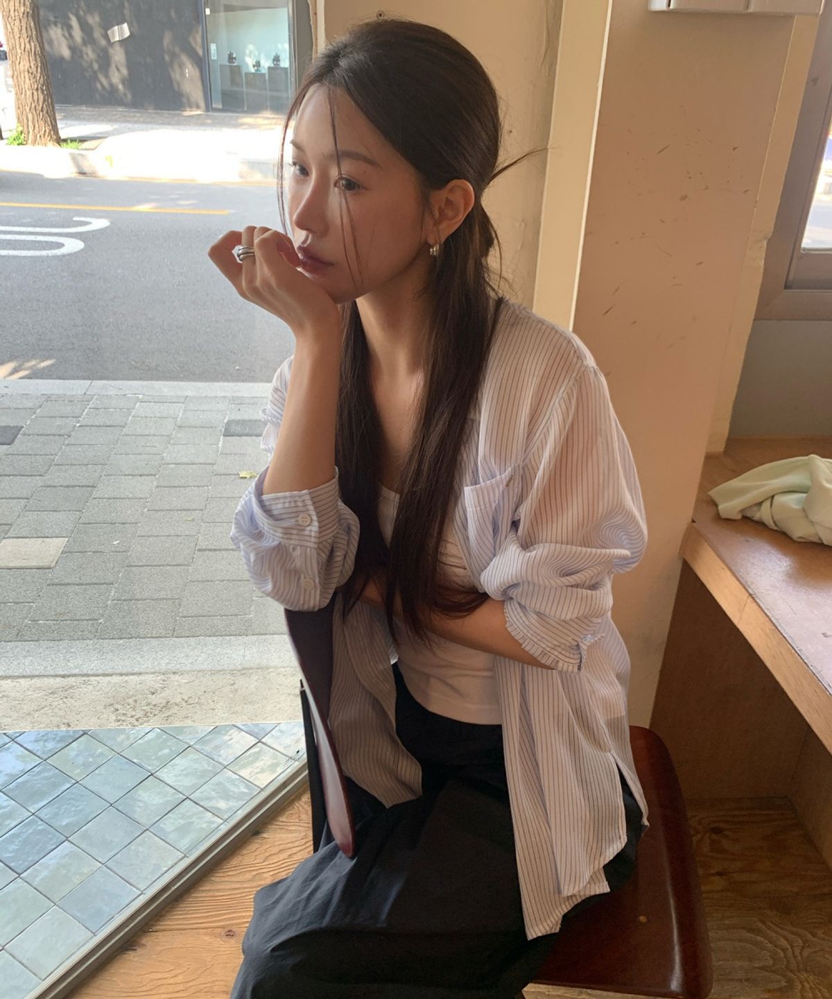 올리브 데 올리브(OLIVE DES OLIVE) 시어 스트라이프 셔츠 OW6XB3630