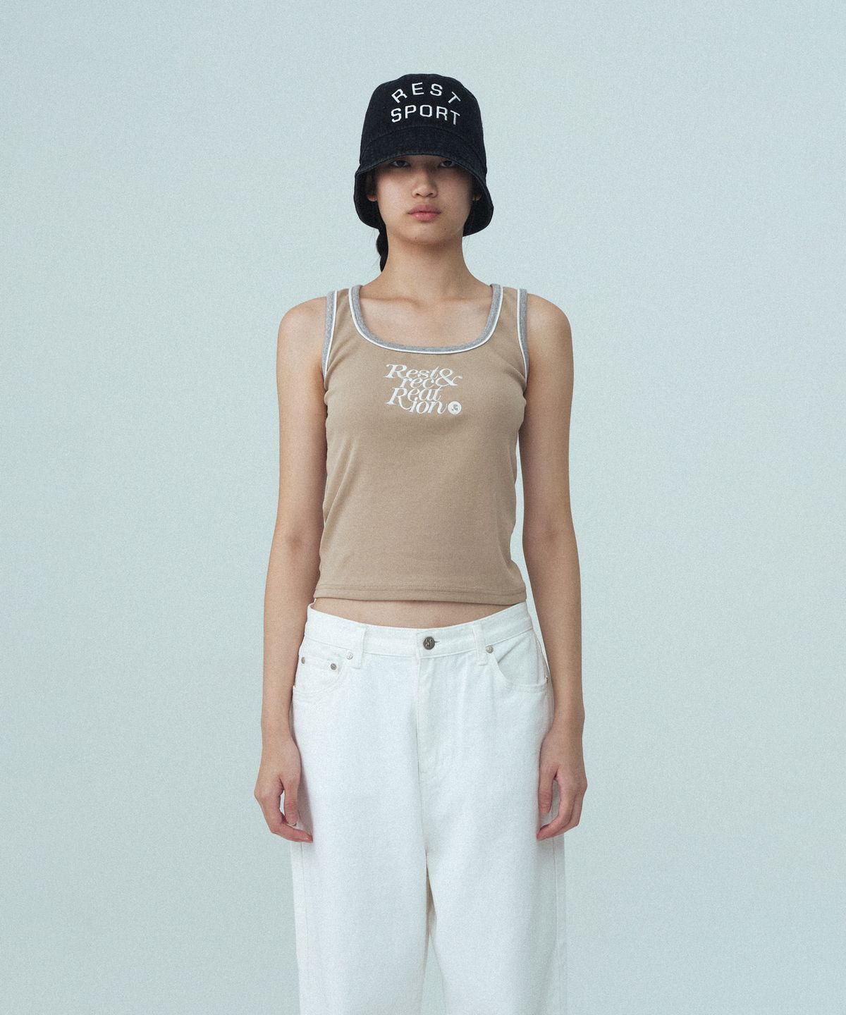 레스트앤레크레이션(REST&RECREATION) SQUARE NECK SLEEVELESS - BEIGE