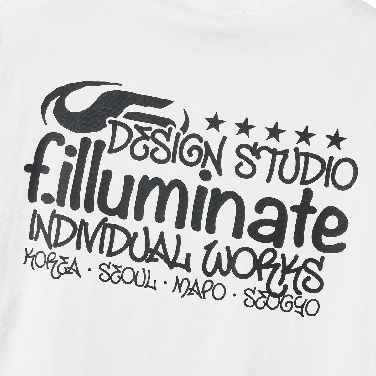 필루미네이트(FILLUMINATE) 너티 백 프린팅 티셔츠-화이트