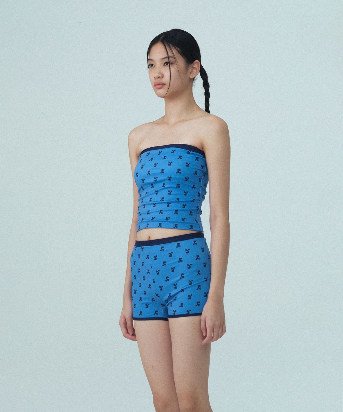 레스트앤레크레이션(REST&RECREATION) LOGO PATTERN TUBE TOP BIKINI - BLUE