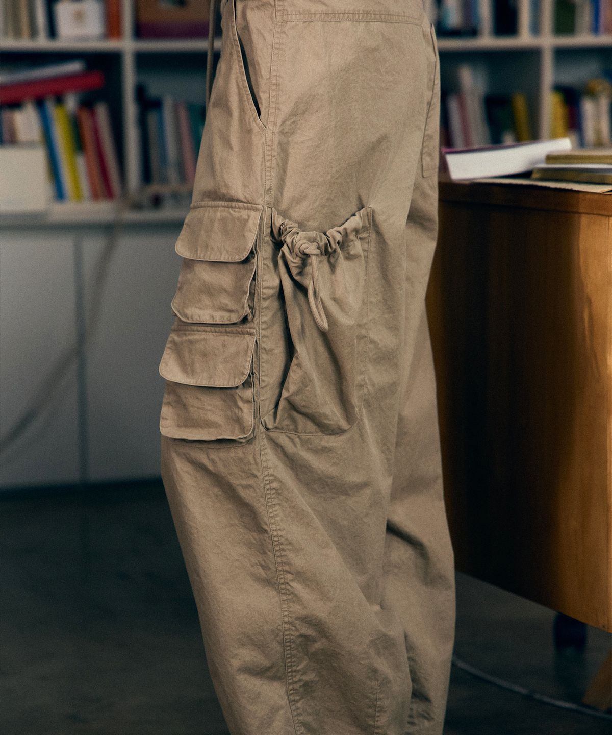 프리터(FRITUR) Kyoto Cargo Pants Beige_F251PT01
