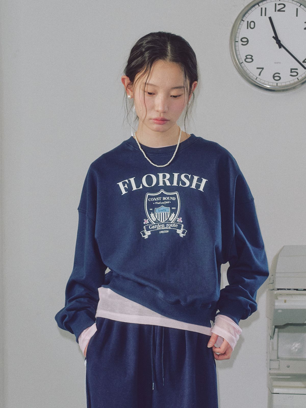 로우비(LOWBI) FLOWER FIELD SWEAT SHIRTS NAVY