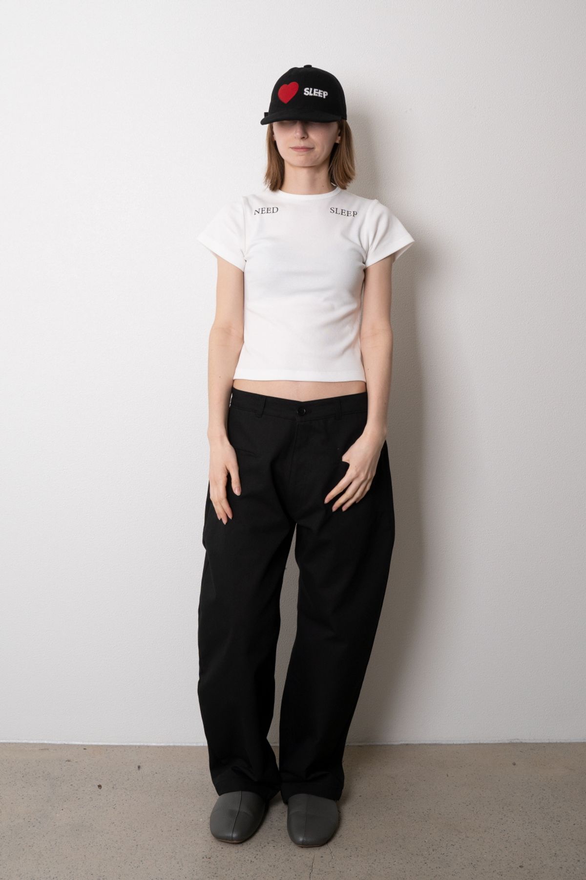 니드슬립(NEED SLEEP) 1/2 light need sleep tee [white]