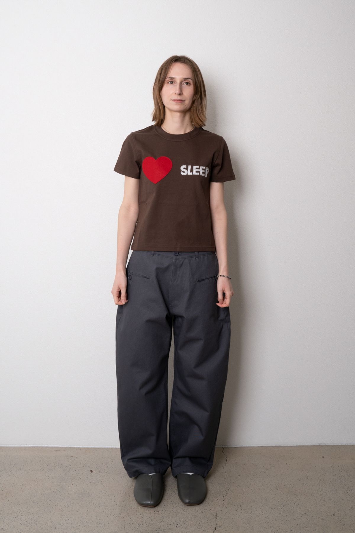 니드슬립(NEED SLEEP) 1/2 i love sleep tee [brown]