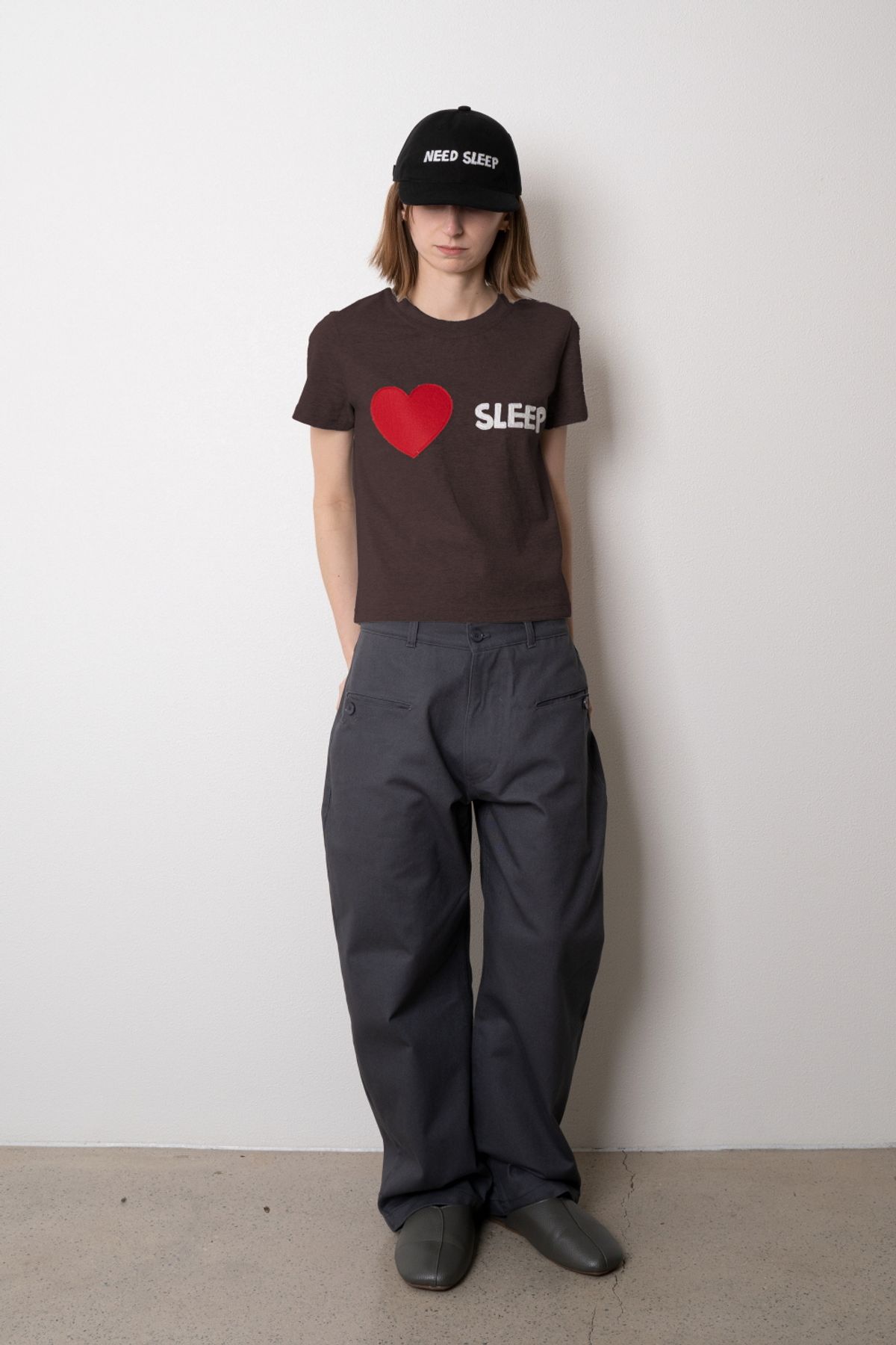 니드슬립(NEED SLEEP) 1/2 i love sleep tee [brown]