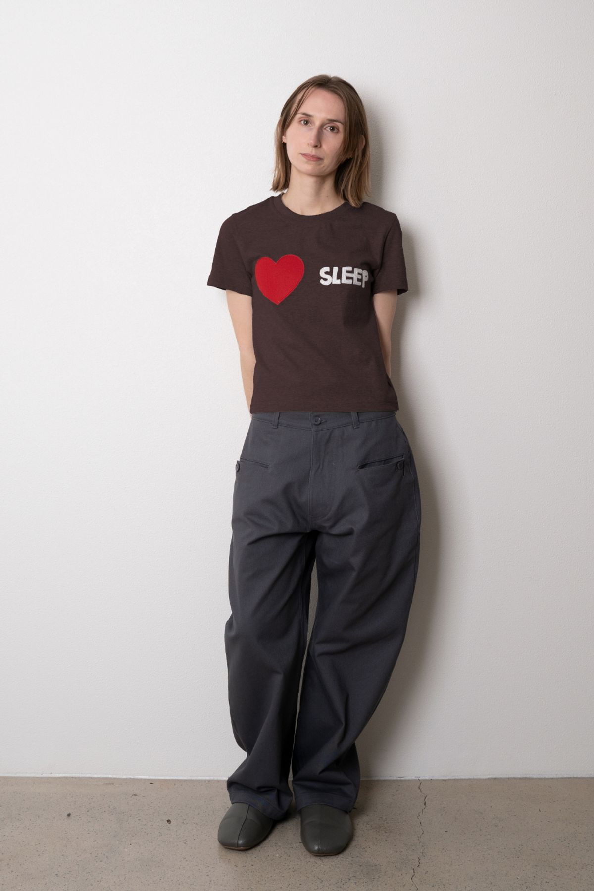 니드슬립(NEED SLEEP) 1/2 i love sleep tee [brown]