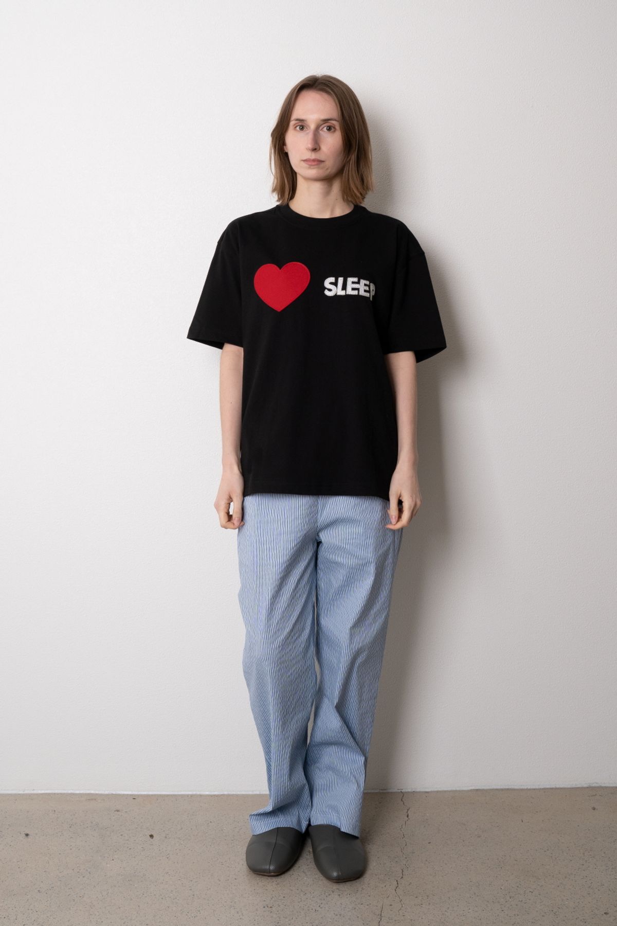 니드슬립(NEED SLEEP) i love sleep tee [black]