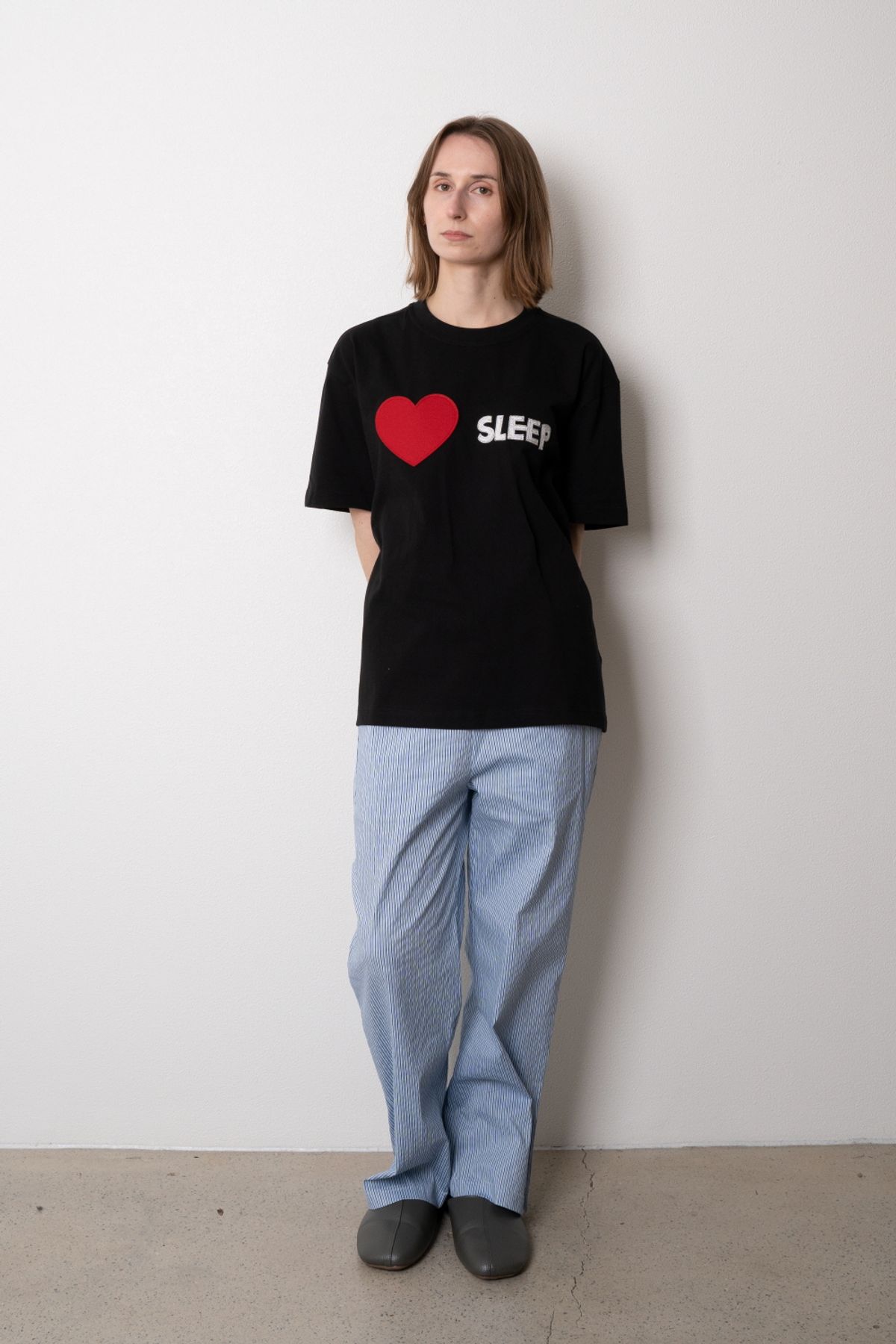 니드슬립(NEED SLEEP) i love sleep tee [black]