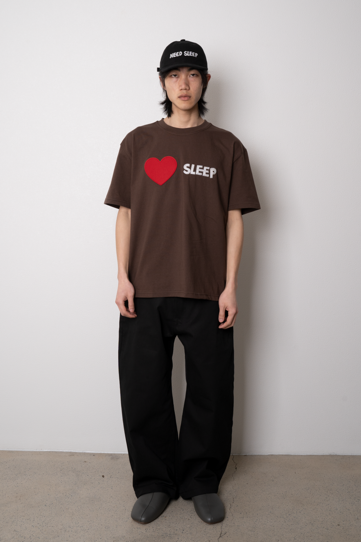 니드슬립(NEED SLEEP) i love sleep tee[brown]