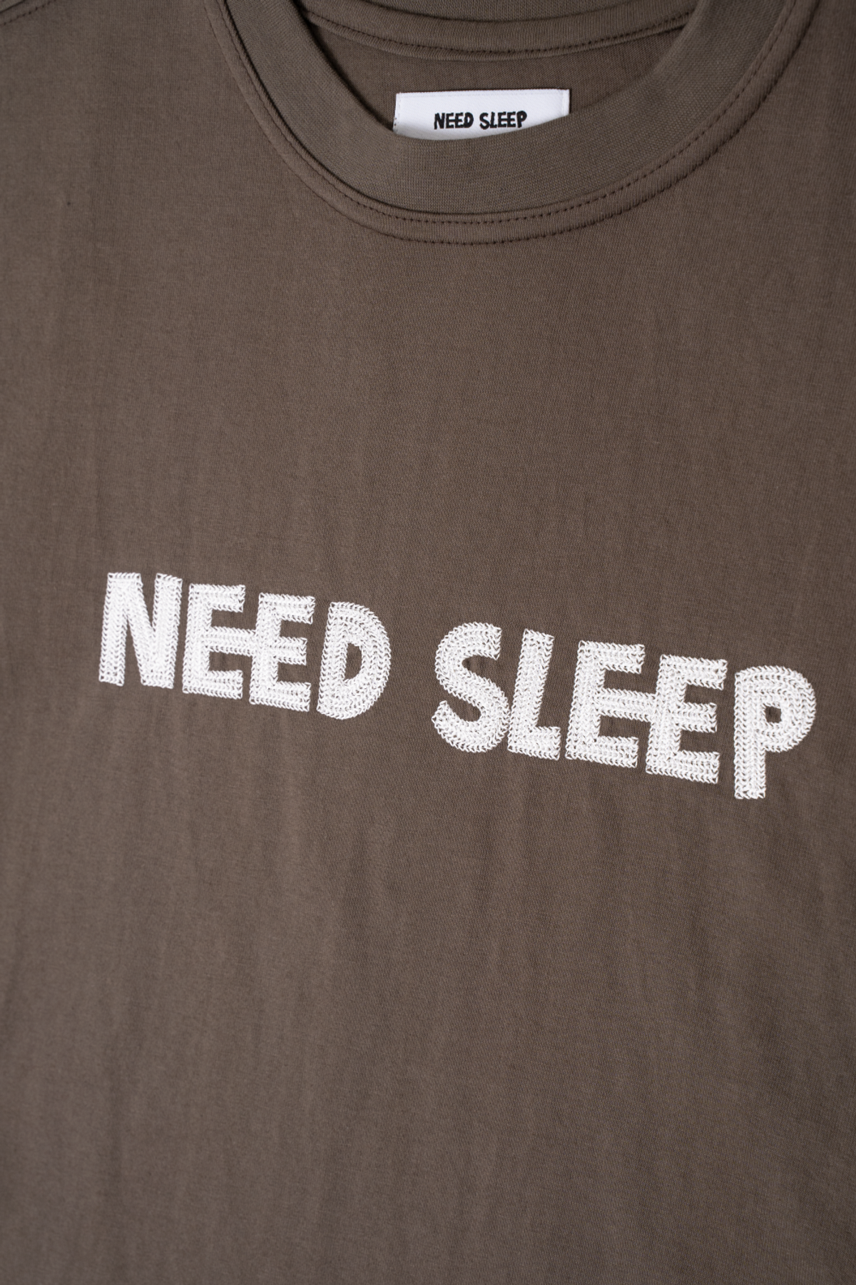니드슬립(NEED SLEEP) need sleep tee [olive]