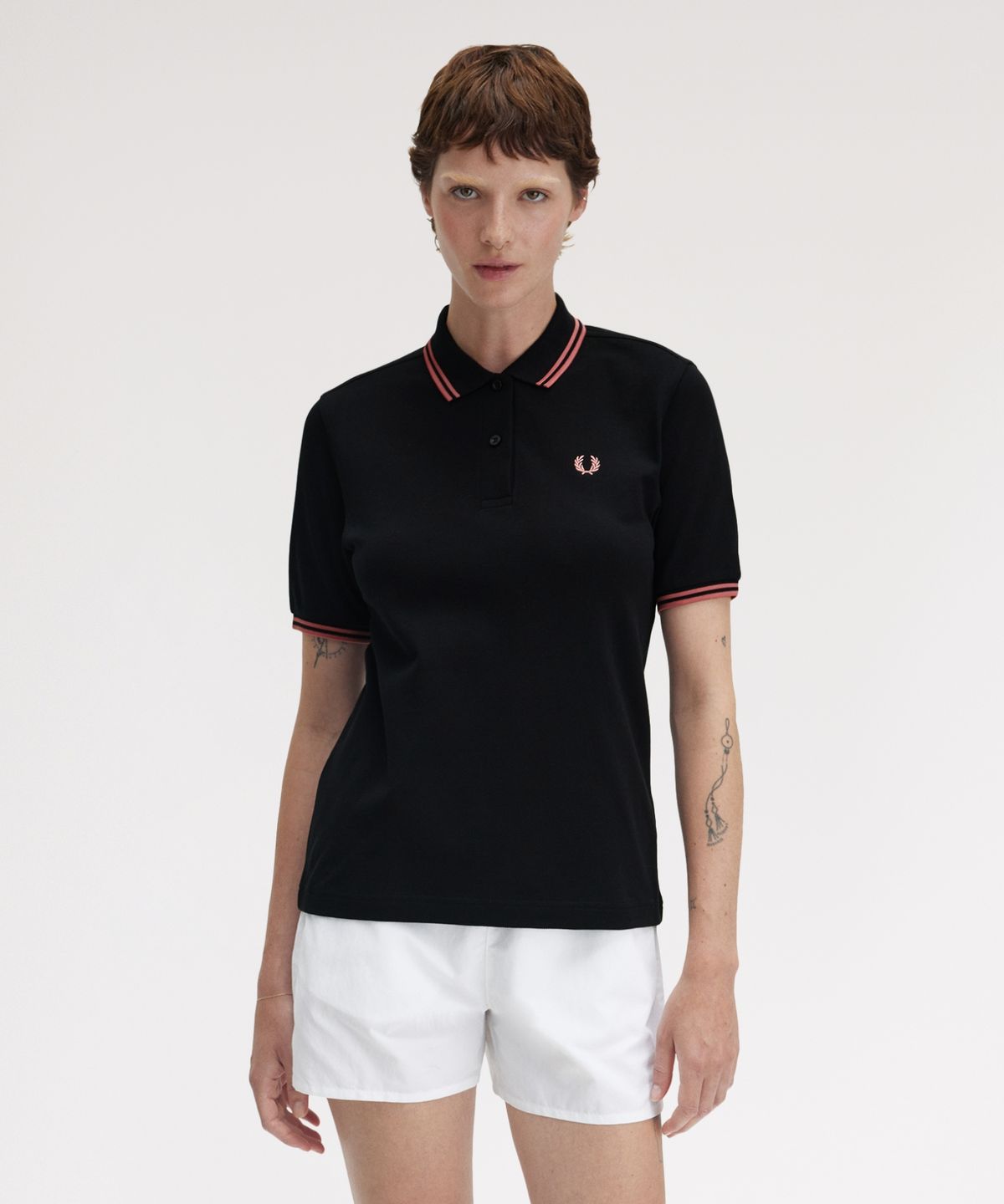 프레드페리(FRED PERRY) [G3600] 여성 트윈 팁 프레드페리 셔츠 - 블랙/퍼티 핑크 AFPF2513600-Z11