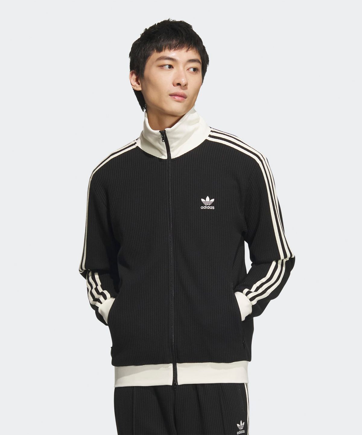 아디다스(ADIDAS) 아디컬러 클래식 트랙탑 (와플) - 블랙 / JW0110