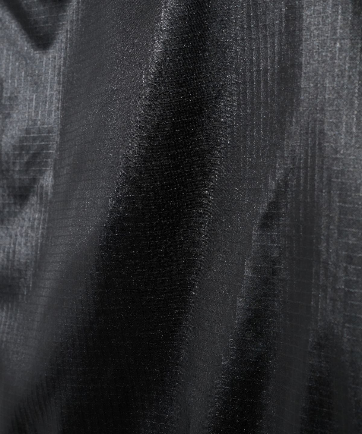 논타입(NONTYPE) PIPING LIGHT WIND JUMPER (BLACK)