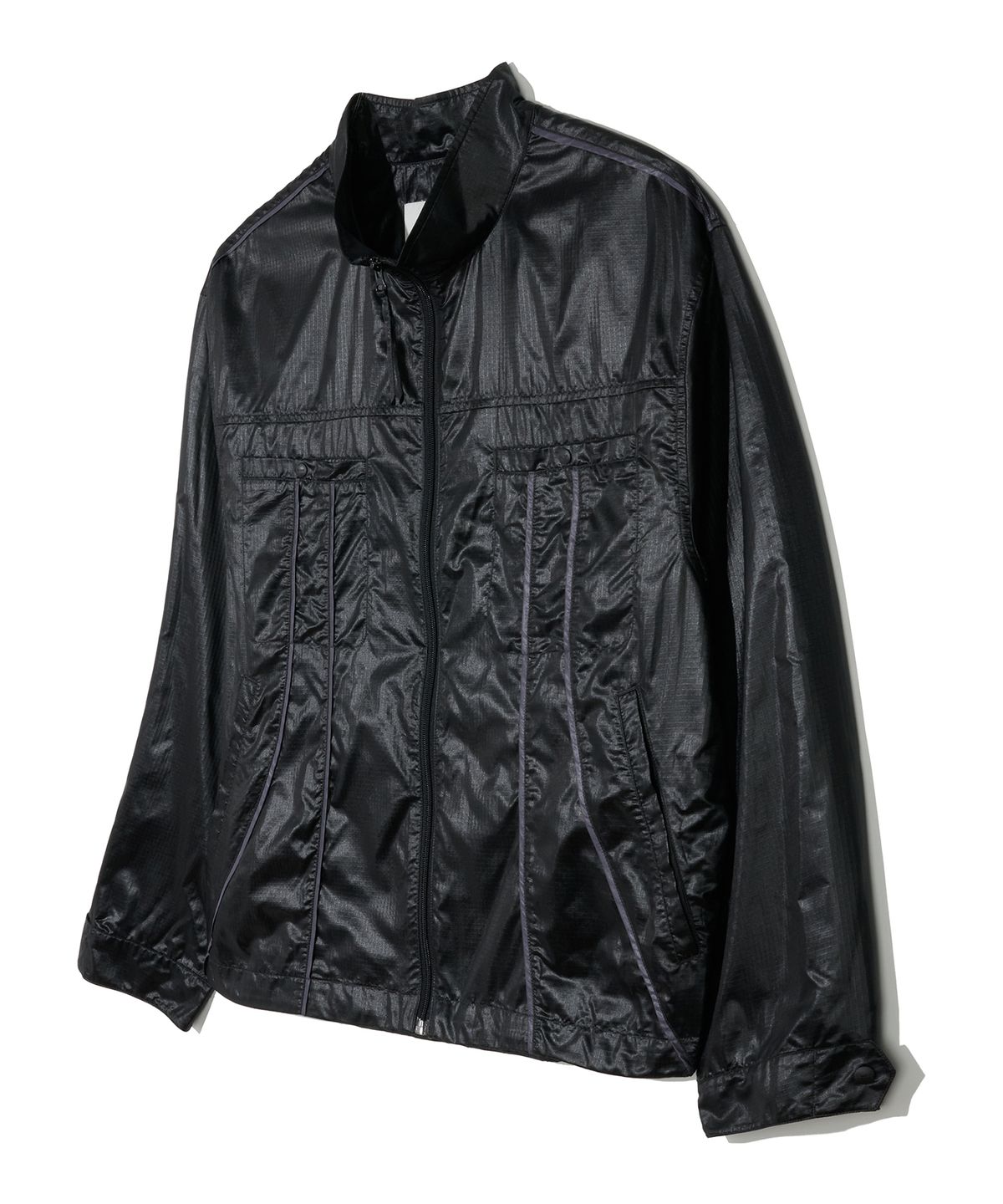 논타입(NONTYPE) PIPING LIGHT WIND JUMPER (BLACK)