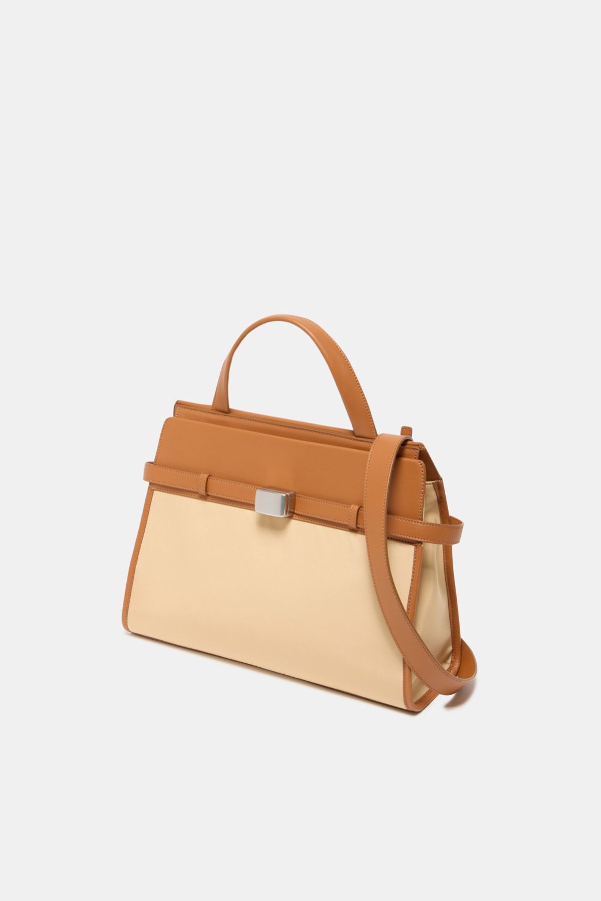 쿠론(COURONNE) Facade Noa Tote 36 Nylon_RCBTX25142CMX