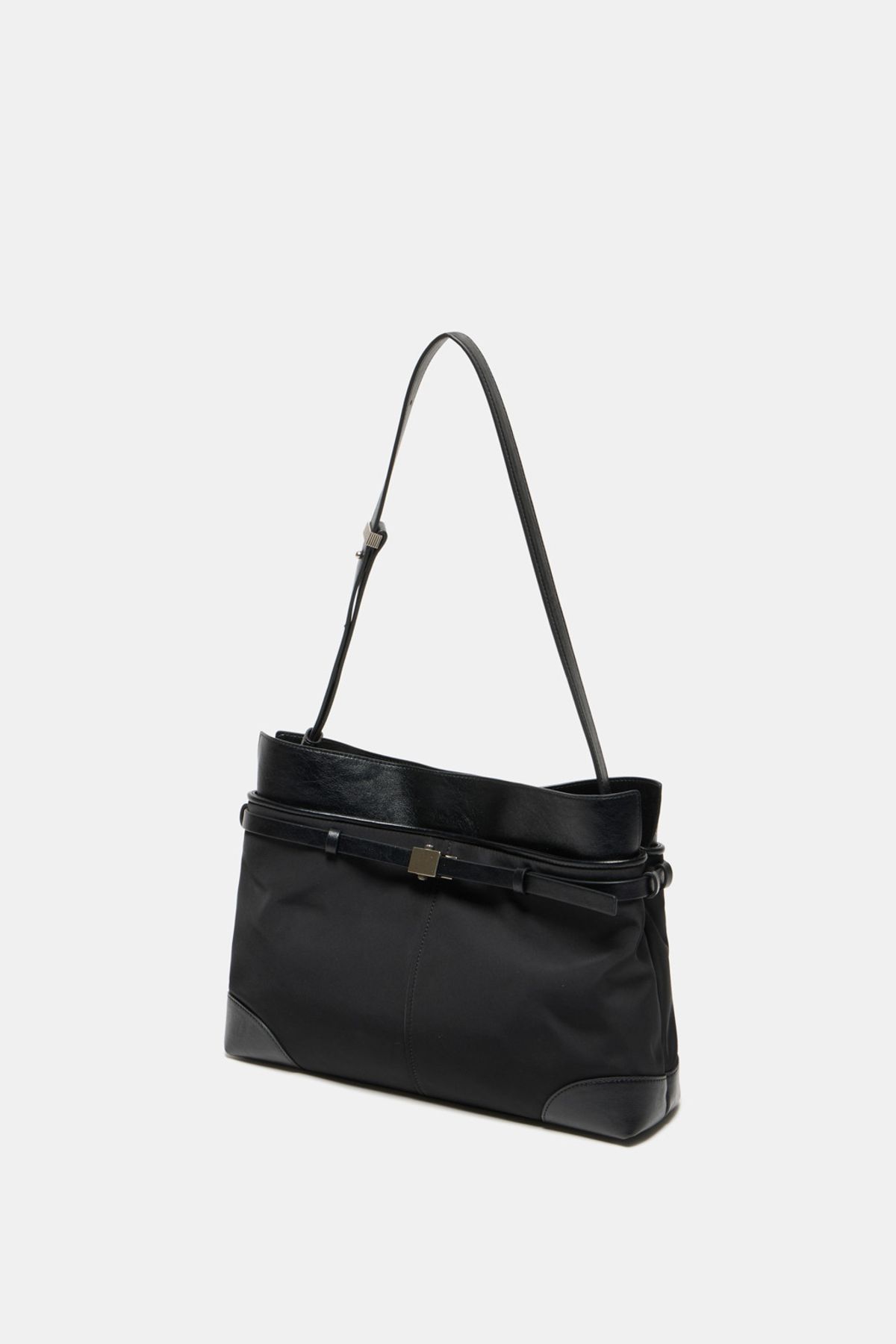 쿠론(COURONNE) Bonheur Shoulder 34 Nylon_RCBSX25164BKX
