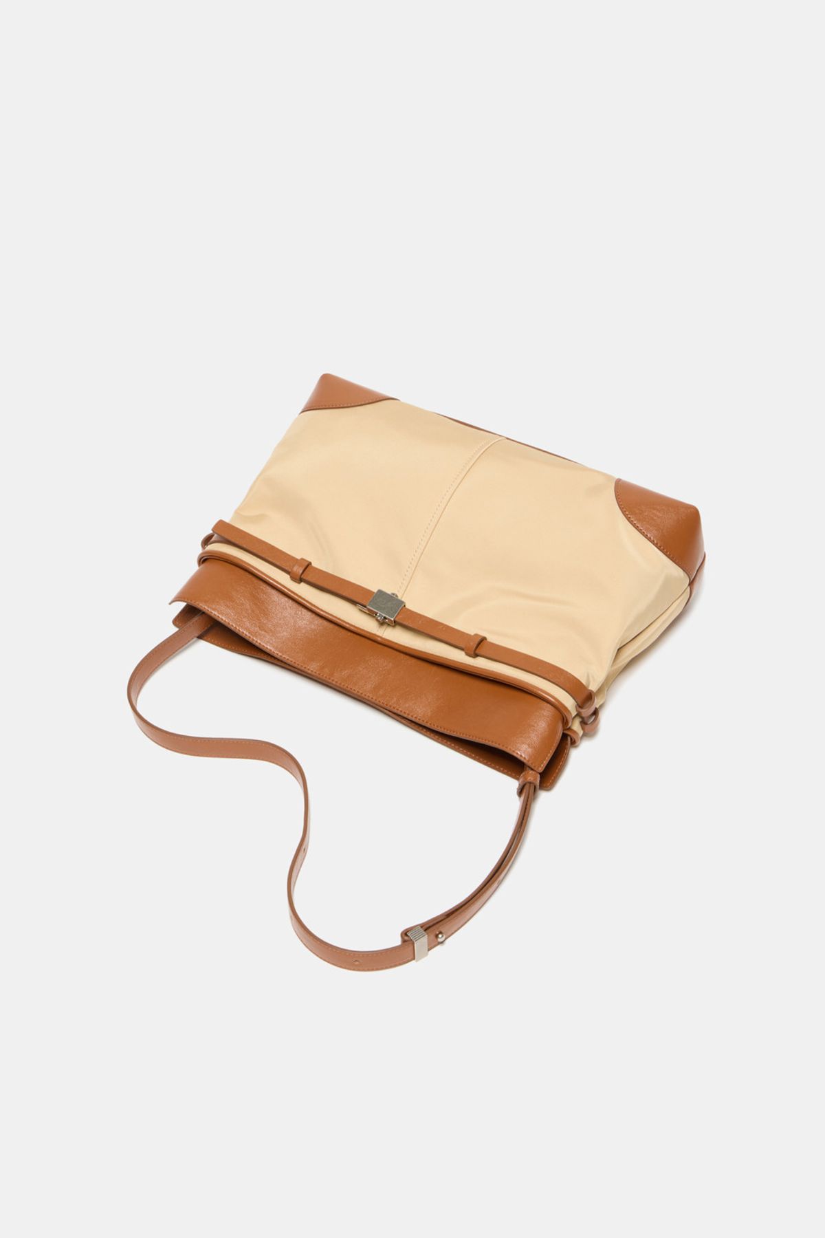 쿠론(COURONNE) Bonheur Shoulder 34 Nylon_RCBSX25164CMX
