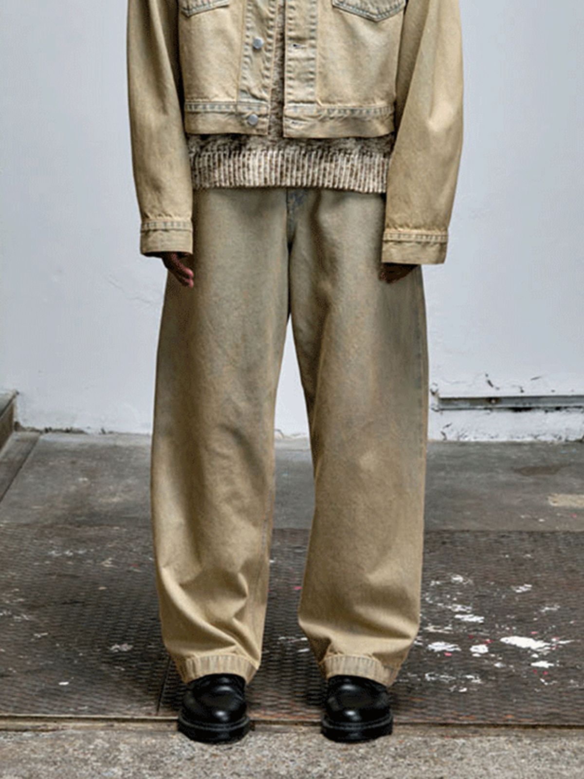 에르에르(ERER) Embroidered Detail Denim Pants Beige